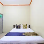 Oyo 92231 Penginapan Tanjung Alang Syariah