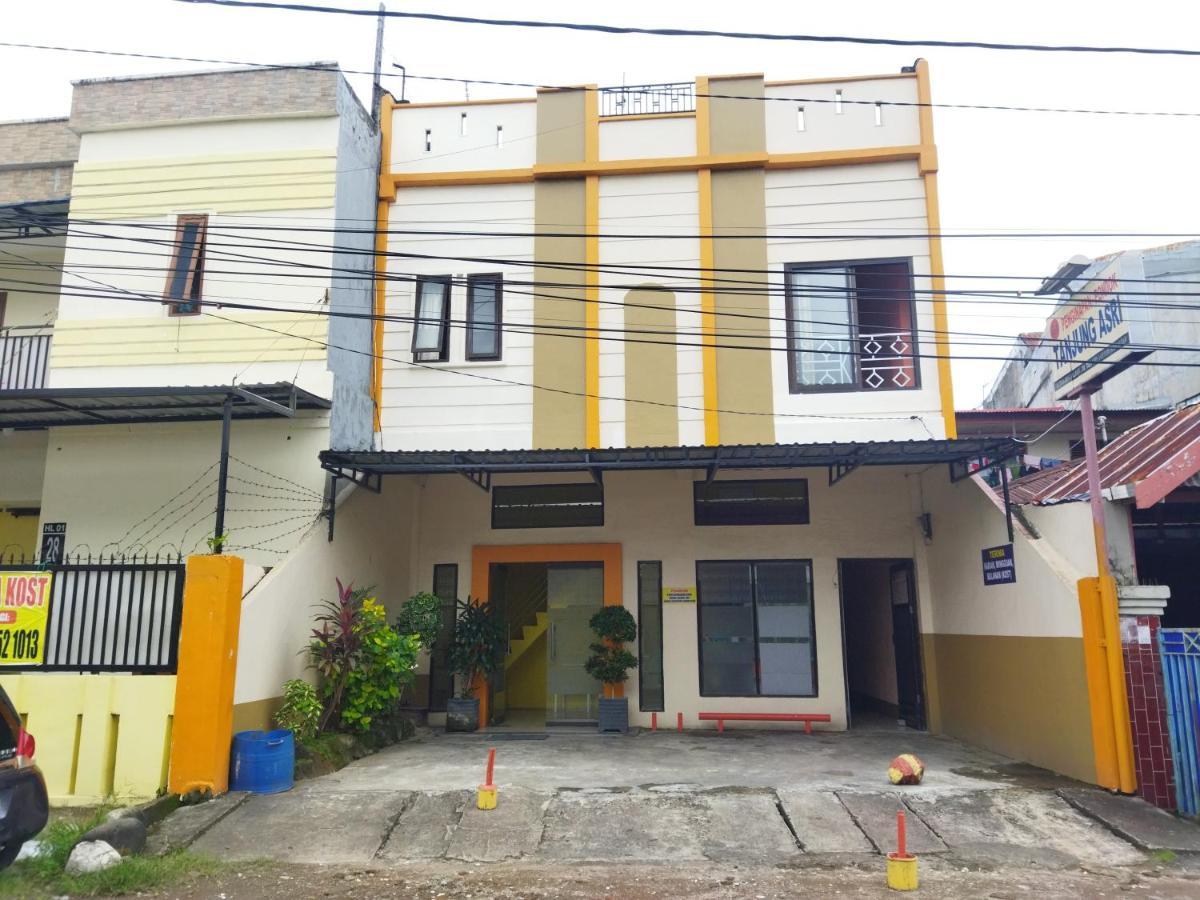 Oyo 92231 Tanjung Alang Syariah Makassar